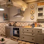 Encantadora Casa De Pueblo Con 5 Hab. En Burgos *