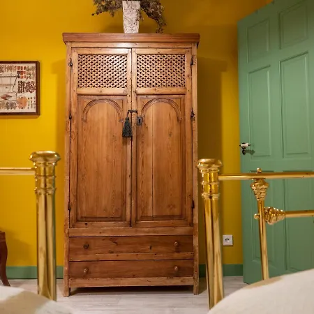 Encantadora Casa De Pueblo Con 5 Hab. En Burgos *