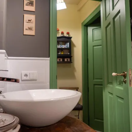 Encantadora Casa De Pueblo Con 5 Hab. En Burgos サント・ドミンゴ・デ・シロス