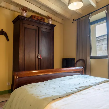 別荘 Encantadora Casa De Pueblo Con 5 Hab. En Burgos サント・ドミンゴ・デ・シロス