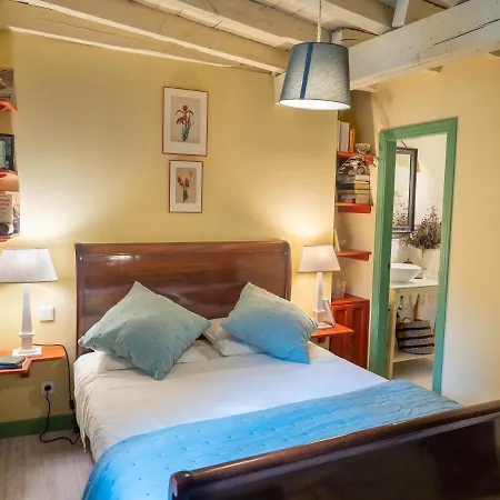 Encantadora Casa De Pueblo Con 5 Hab. En Burgos Holiday home