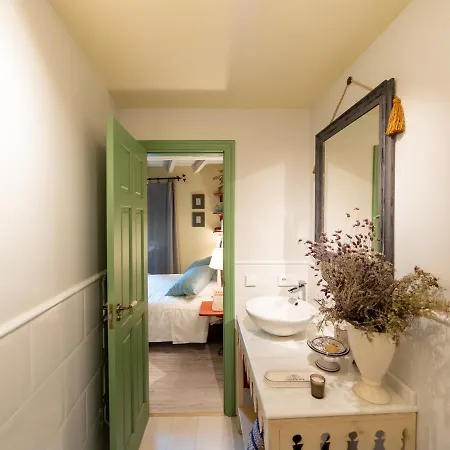 Encantadora Casa De Pueblo Con 5 Hab. En Burgos *