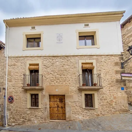 別荘 Encantadora Casa De Pueblo Con 5 Hab. En Burgos サント・ドミンゴ・デ・シロス